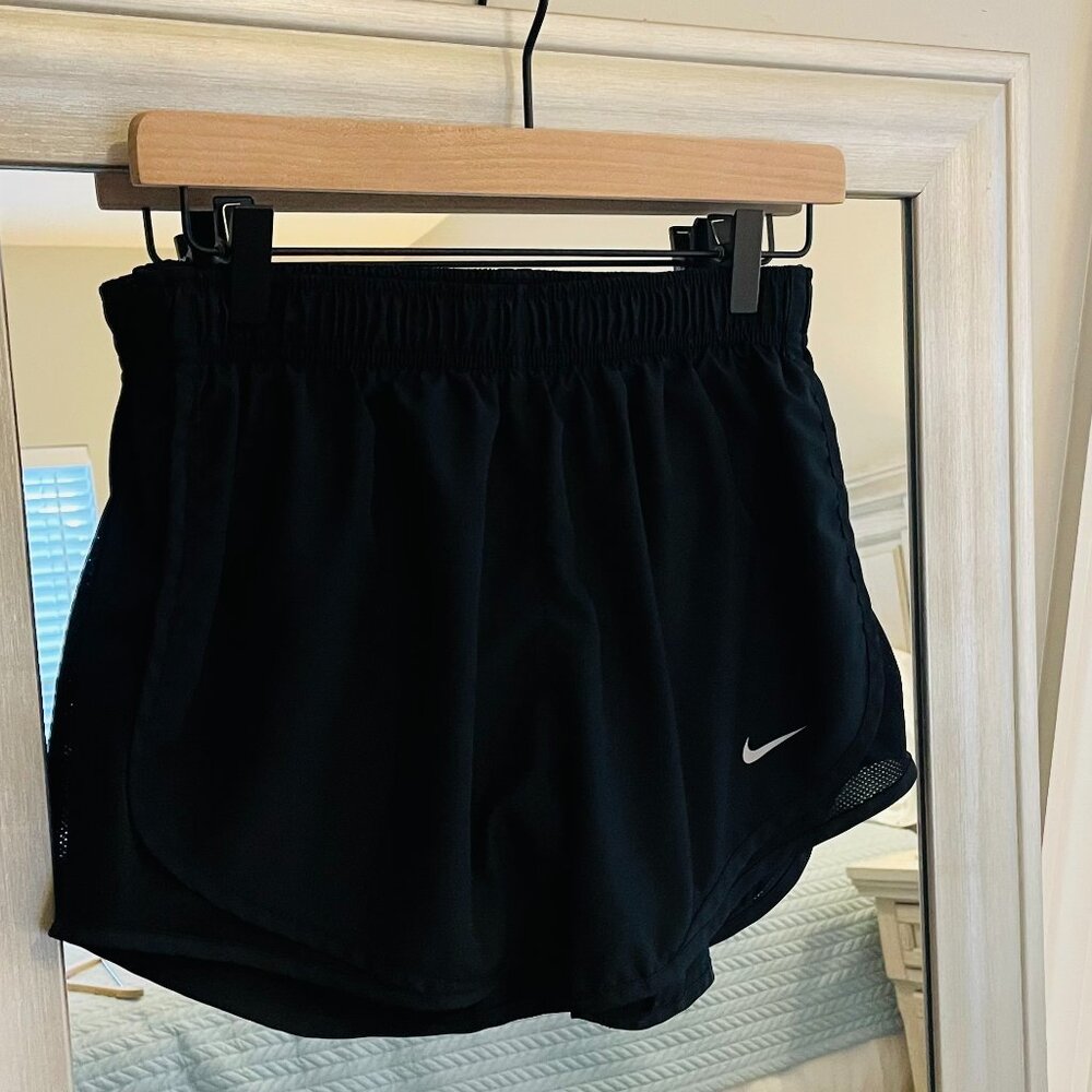Women's Nike Black Tempo Running Shorts